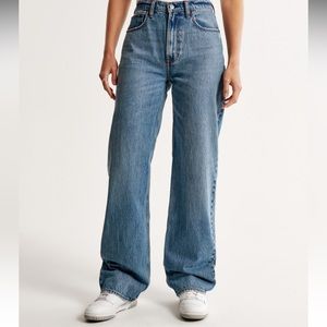 Abercrombie high rise loose Jean
